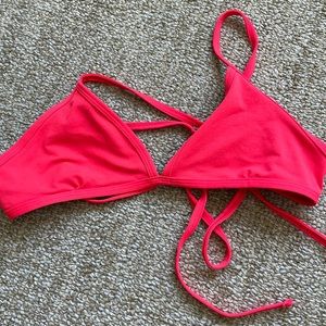 NWOT Jolyn triangle top